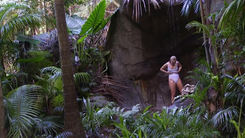 Jorgie Porter no underwear