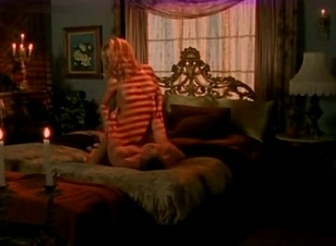 Julia Kruis in lingerie 12