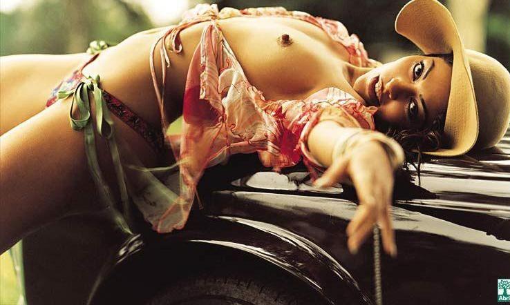 Juliana Paes legs Juliana Paes legs