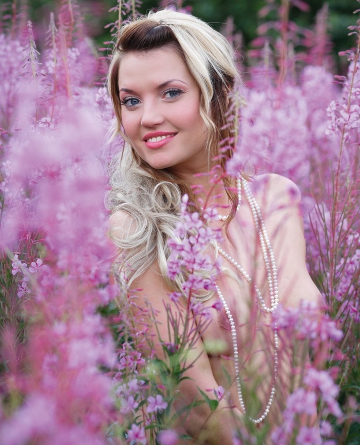 Kairit Tuhkanen no panties Kairit Tuhkanen no panties