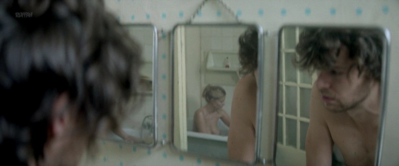 Karolina Szymczak breasts 46 Karolina Szymczak breasts 46