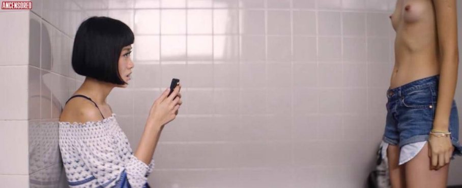 Koyi Mak intimate photos 16