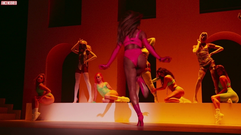 Laverne Cox no underwear Laverne Cox no underwear