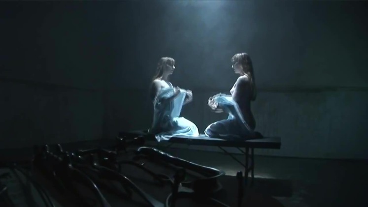 Lily Cole intimate photos Lily Cole intimate photos