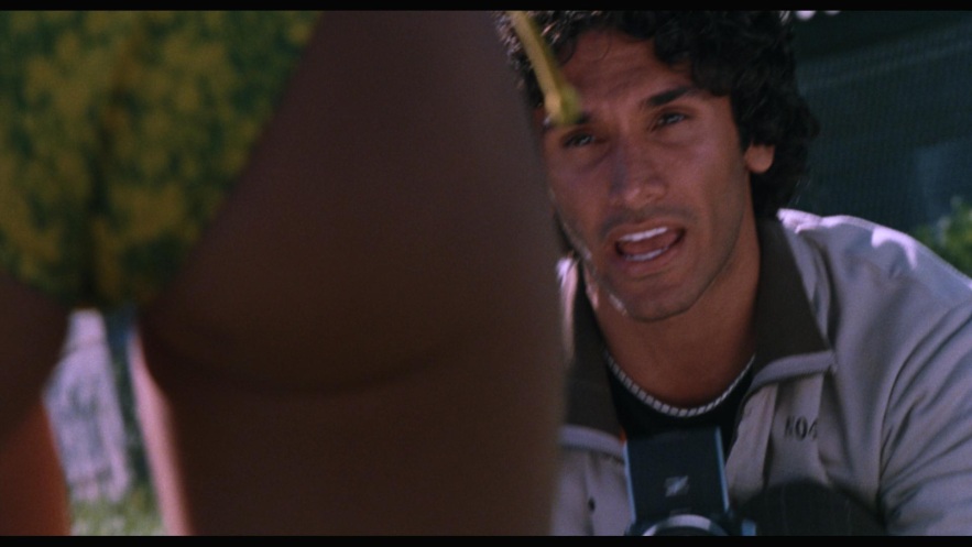 Lindsay Caroline Robba no panties