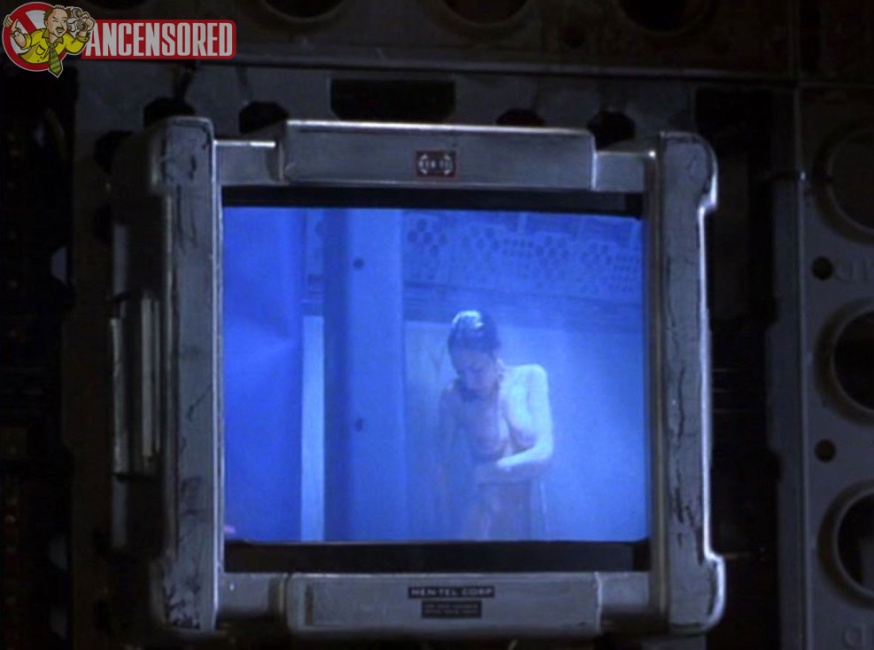 Liz May Brice no underwear