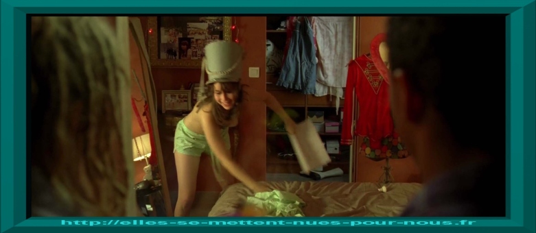 LOpoldine Serre naked breasts 81