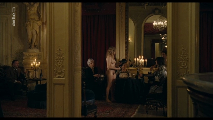 Lucie Borleteau naked breasts