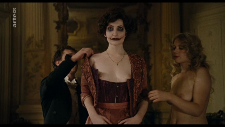 Lucie Borleteau stockings