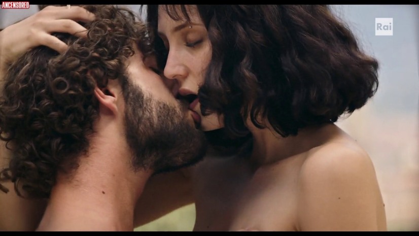 Lucrezia Massari pantyhose