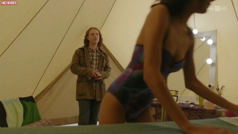 Madeleine Madden photos between the legs Madeleine Madden photos between the legs