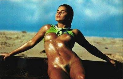 Magda Cotrofe in lingerie