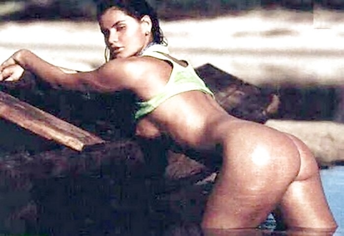 Magda Cotrofe stockings 59