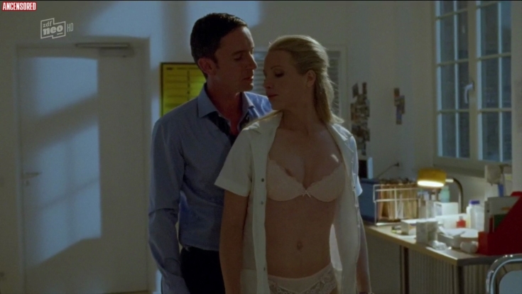 Maren Scheel photos between the legs 25