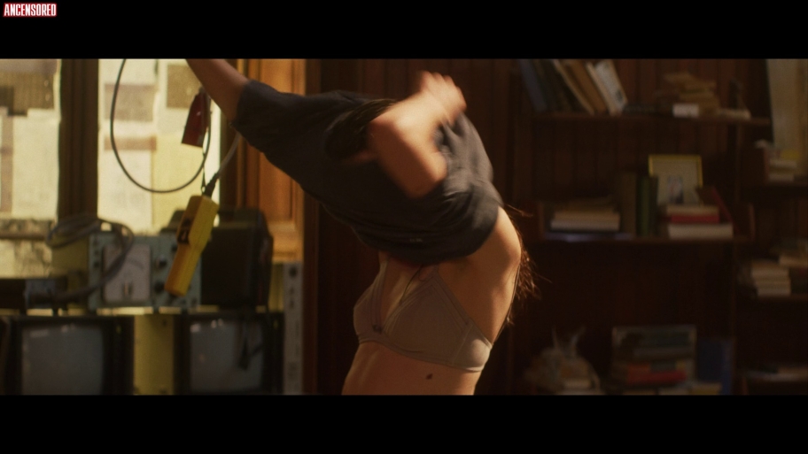 Margaret Qualley pantyhose 68