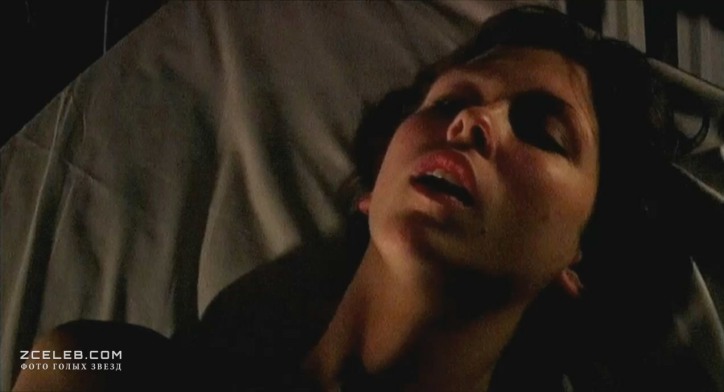 Margo Stilley no underwear