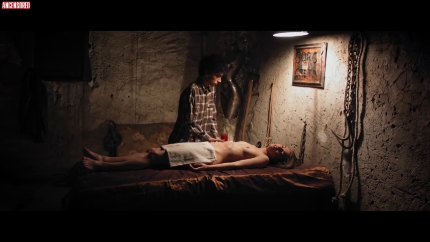 Margot Lourdet in a short skirt breasts 90 Margot Lourdet in a short skirt breasts 90