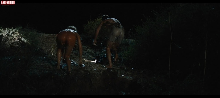 Margot Robbie boobs are visible 55