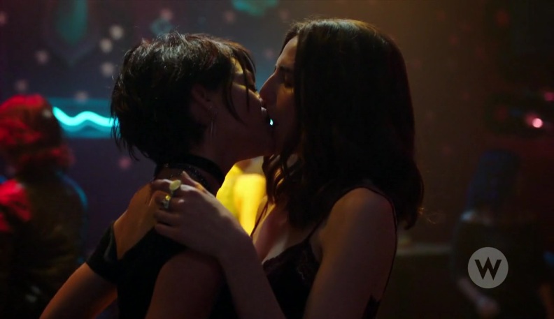 Marianne RendN intimate photos