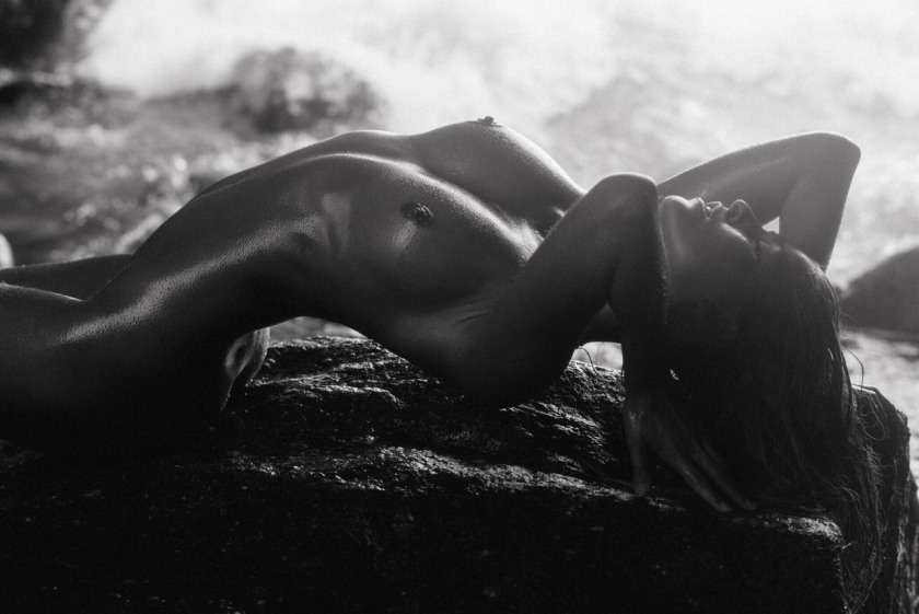 Marisa Papen in a short skirt breasts Marisa Papen in a short skirt breasts