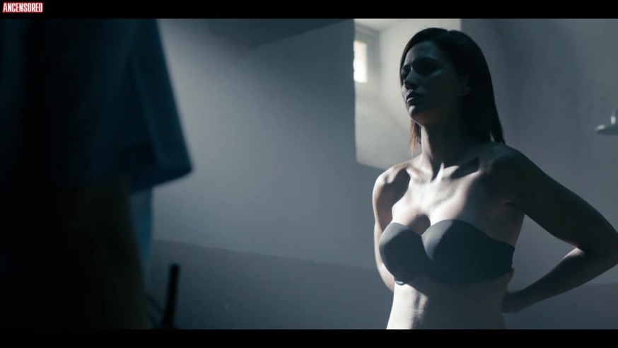 Michelle Calvo photos between the legs 67 Michelle Calvo photos between the legs 67