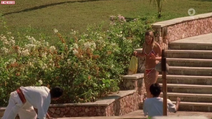 Miriam Morgenstern in a skirt 26