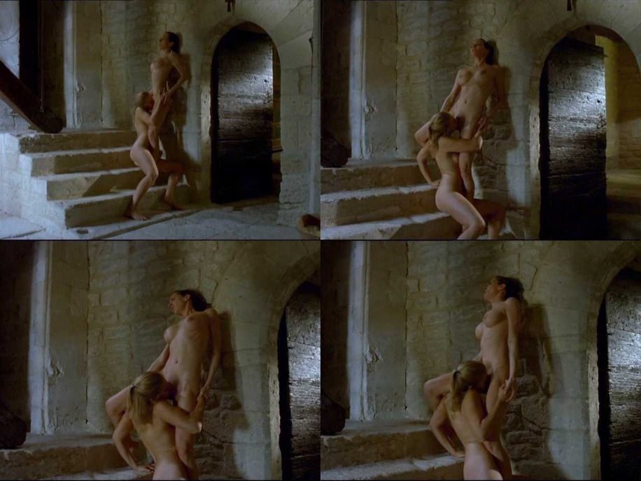 Nadia Chibani no panties Nadia Chibani no panties