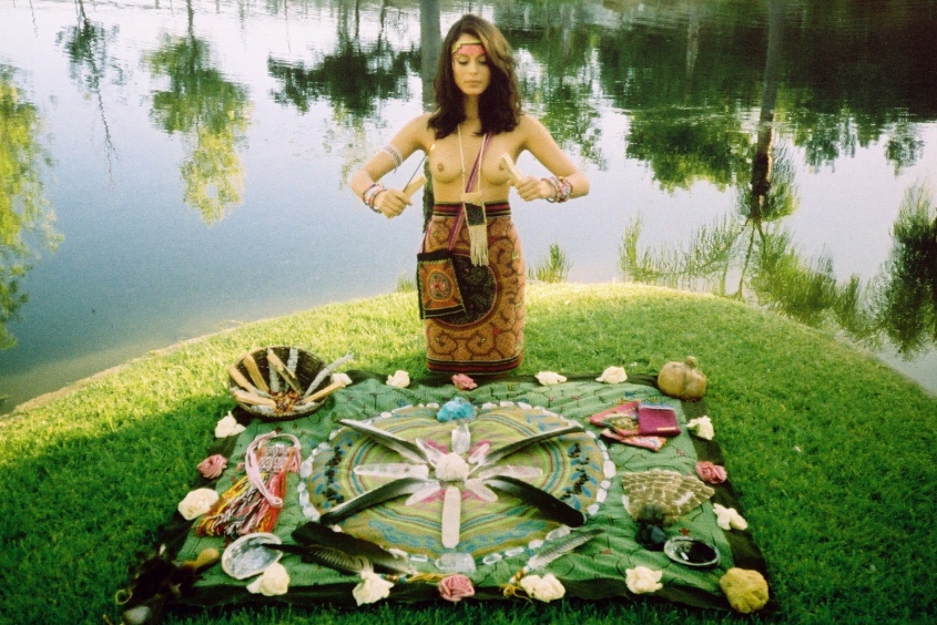 Nathalie Kelley no underwear