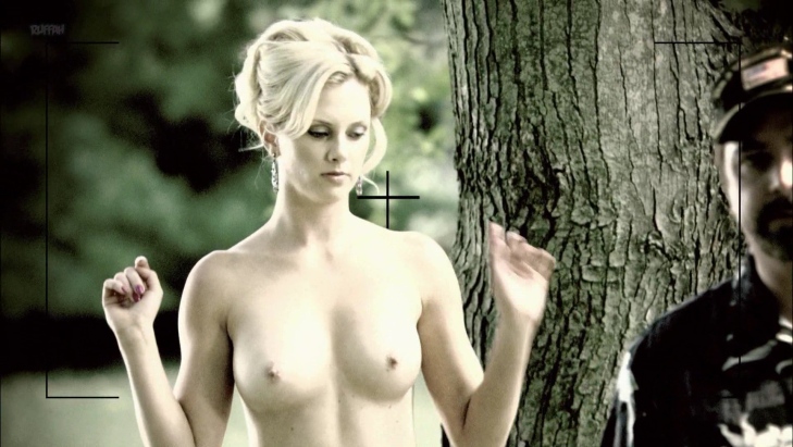 Nicole Arbour naked 39