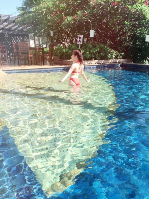 Nu Pham photos between the legs 17 Nu Pham photos between the legs 17