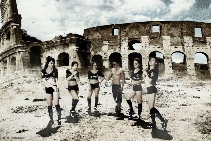 Nu Pham photos between the legs Nu Pham photos between the legs