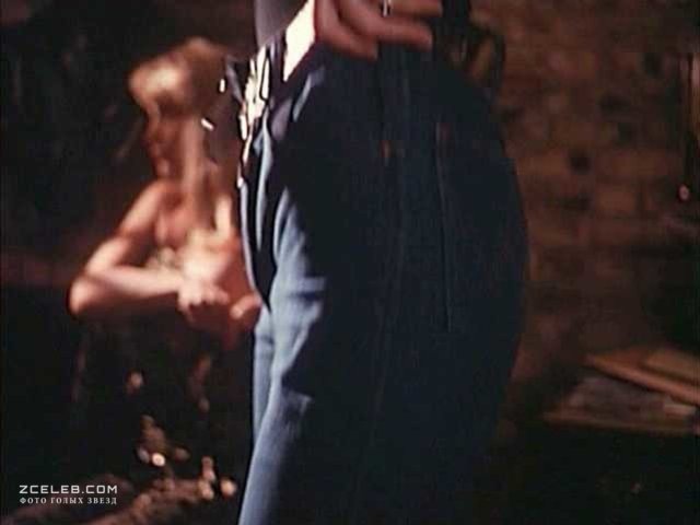 Pandora Peaks buttocks are visible 39 Pandora Peaks buttocks are visible 39