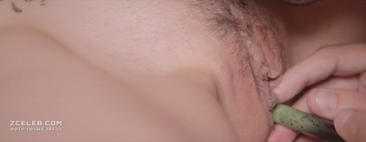 Raquel MartNez in a short skirt breasts 45 Raquel MartNez in a short skirt breasts 45