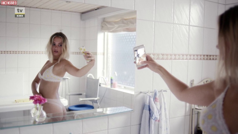 Rosemarie Mosbaek in a short skirt breasts Rosemarie Mosbaek in a short skirt breasts