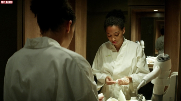 Samantha Logan exposed ass 75 Samantha Logan exposed ass 75