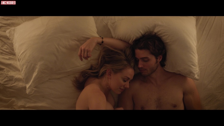 Sara Lindsey pantyhose