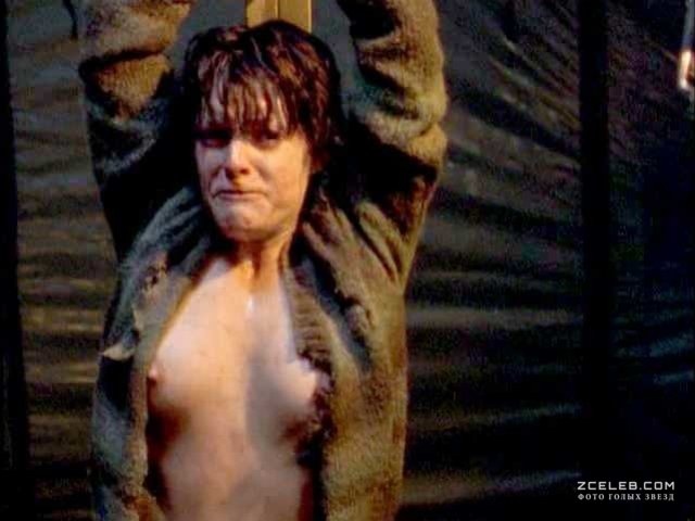 Sarah Deakins photos between the legs Sarah Deakins photos between the legs