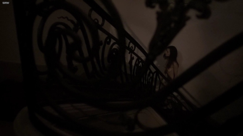 Sarah Forveille legs Sarah Forveille legs