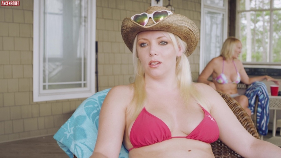 Sarah French exposed ass