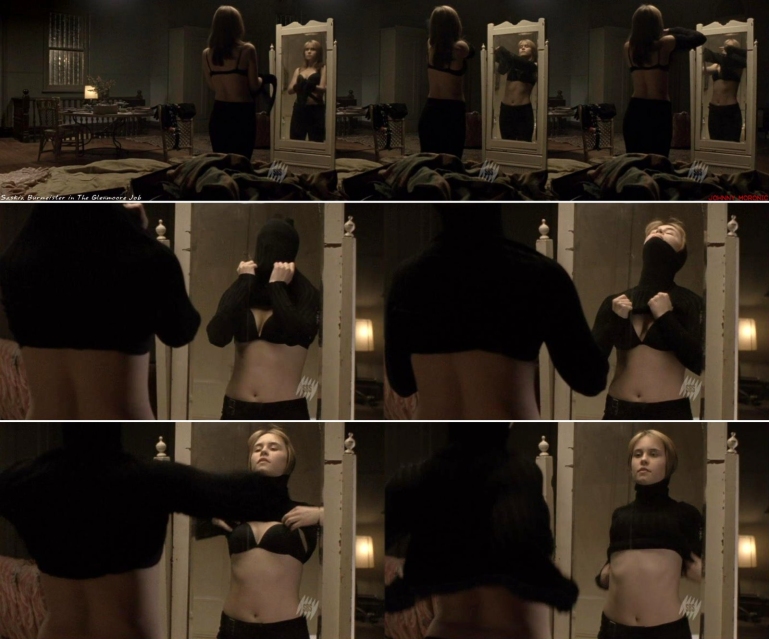 Saskia Burmeister no panties