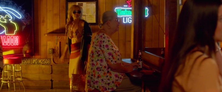 Sharon Stone no panties