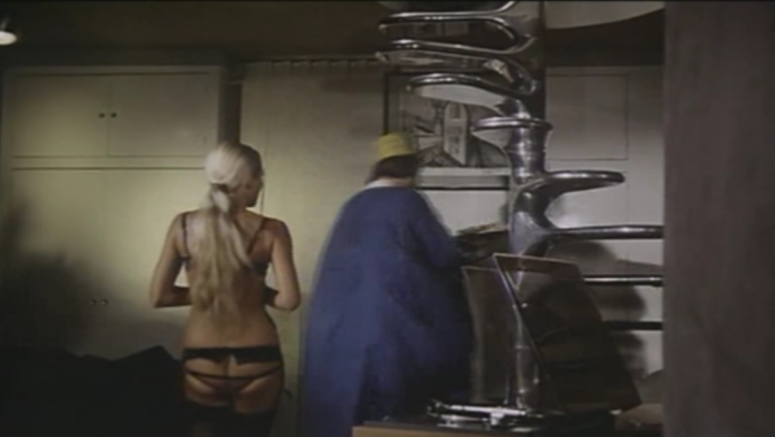 StPhanie Saxe no panties StPhanie Saxe no panties