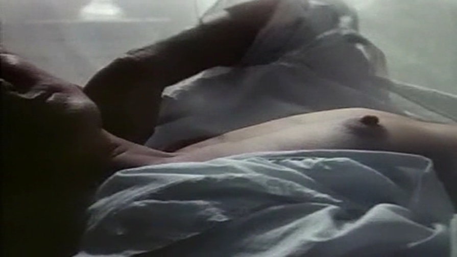 Tracy Ray no panties