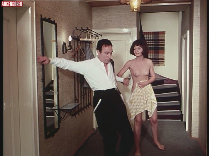 Ursula Holstein no panties Ursula Holstein no panties