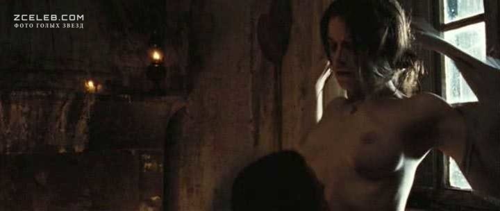 Valentina Cervi intimate photos