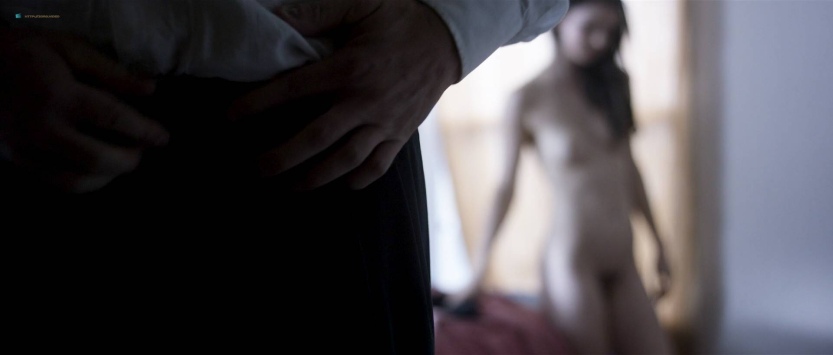 Veronica Lavery legs 95