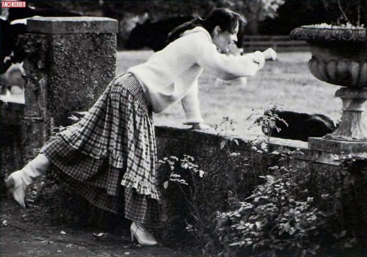 Vicki McCarty exposed ass