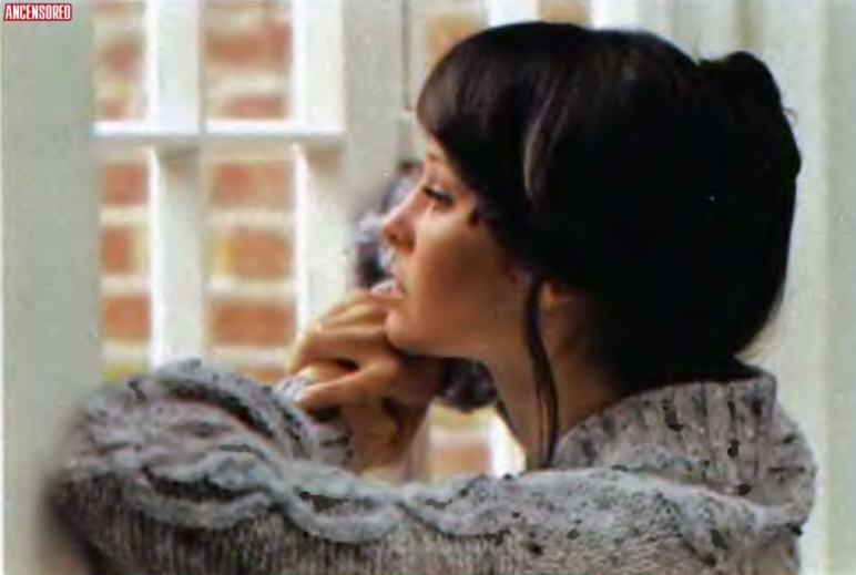 Vicki McCarty photos between the legs