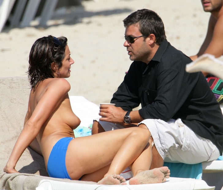 Virginie Guilhaume naked breasts 55