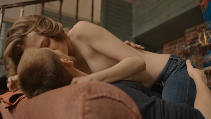 Yana Enzhaeva no panties